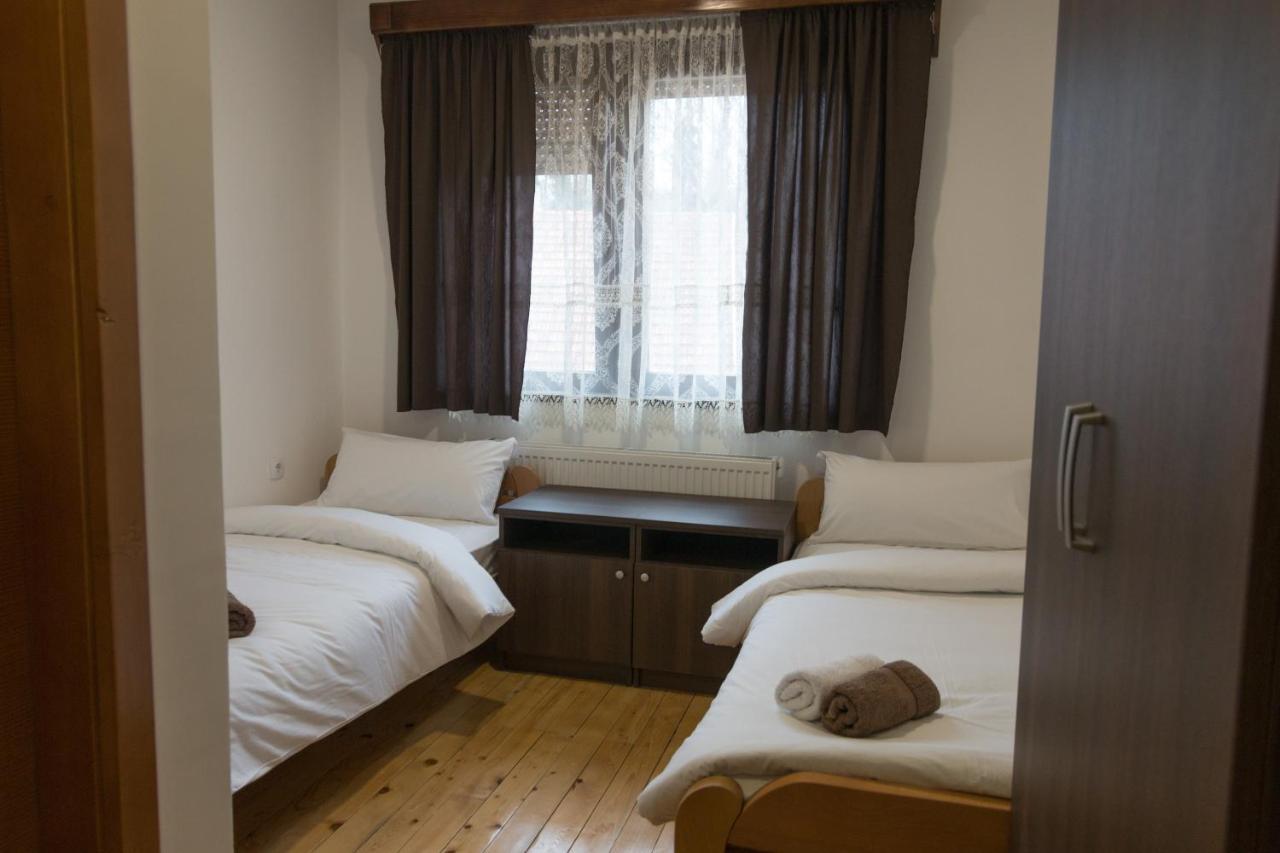 Aparthotel Viktorijini Konaci Kremna Zewnętrze zdjęcie