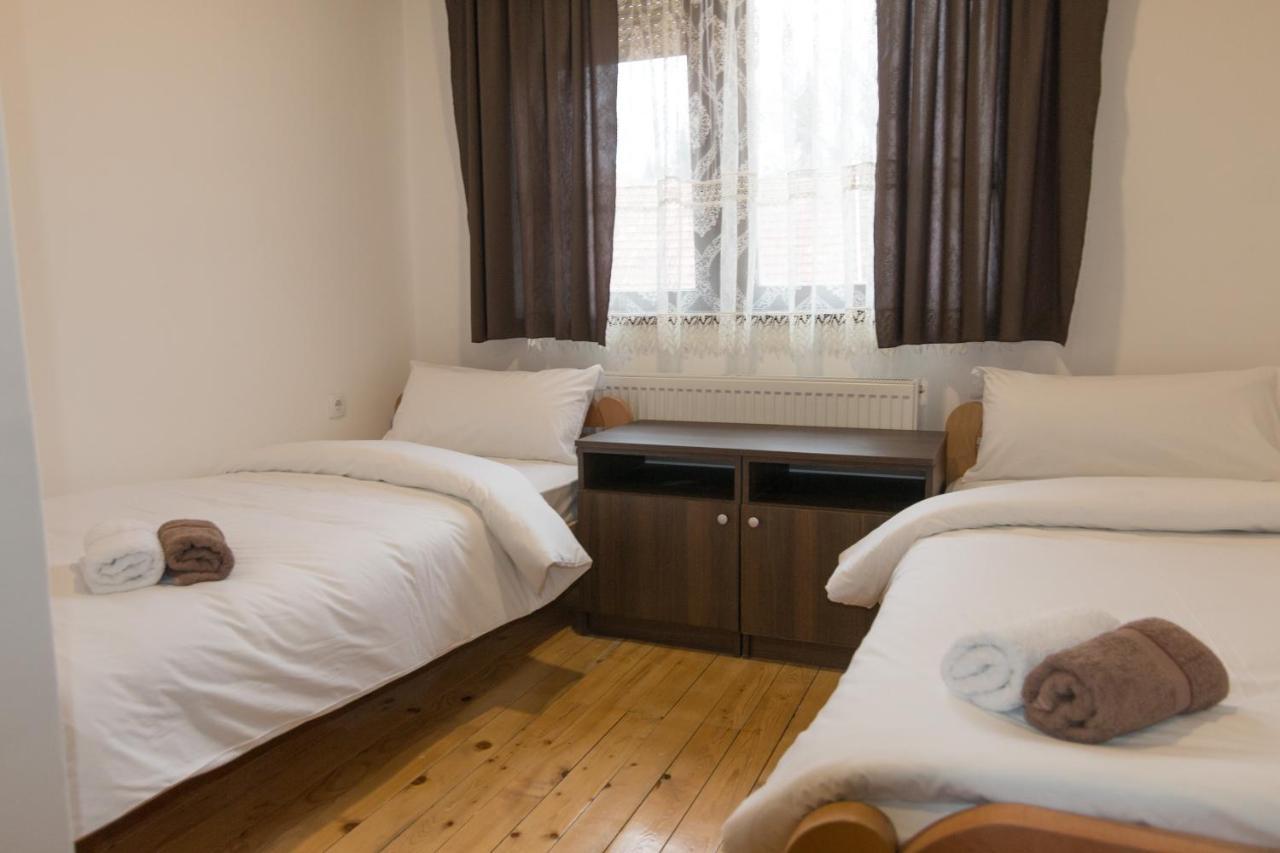 Aparthotel Viktorijini Konaci Kremna Zewnętrze zdjęcie