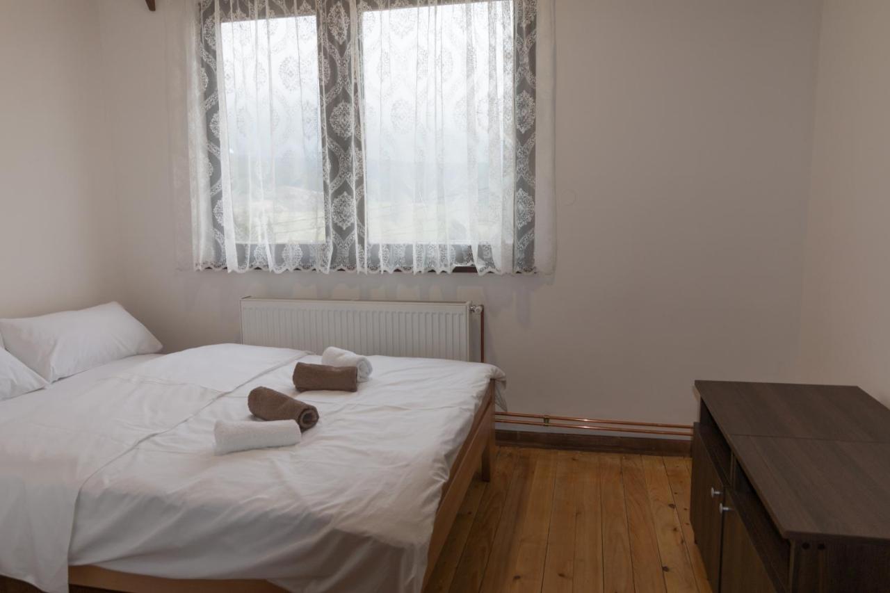 Aparthotel Viktorijini Konaci Kremna Zewnętrze zdjęcie
